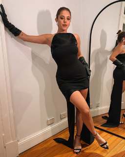 Nati Jota feet photo thumbnail