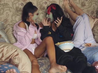 Natti Natasha feet photo thumbnail