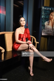 Natti Natasha feet photo thumbnail