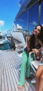 Natti Natasha feet photo thumbnail