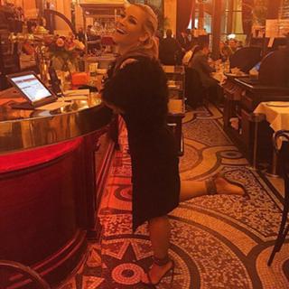 Nattie Neidhart feet photo thumbnail