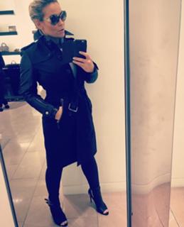 Nattie Neidhart feet photo thumbnail