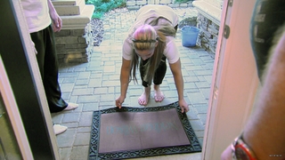 Nattie Neidhart feet photo thumbnail