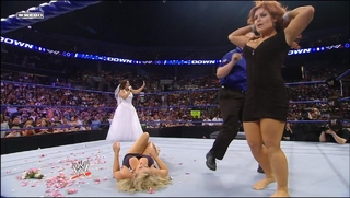 Nattie Neidhart feet photo thumbnail