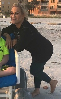Nattie Neidhart feet photo thumbnail