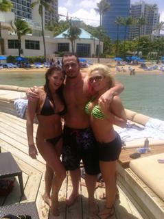 Nattie Neidhart feet photo thumbnail