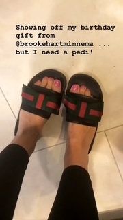 Nattie Neidhart feet photo thumbnail