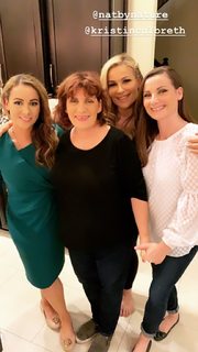 Nattie Neidhart feet photo thumbnail