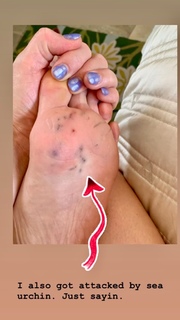 Nattie Neidhart feet photo thumbnail