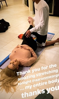 Nattie Neidhart feet photo thumbnail