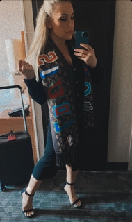 Nattie Neidhart feet photo thumbnail