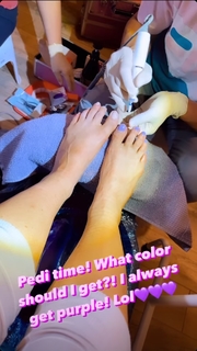 Nattie Neidhart feet photo thumbnail