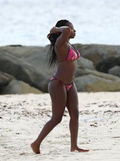 Naturi Naughton feet photo 18