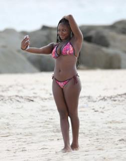 Naturi Naughton feet photo 12