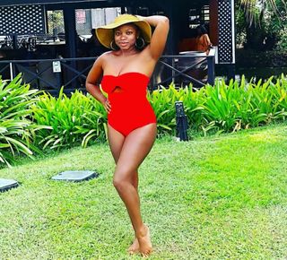 Naturi Naughton feet photo 17