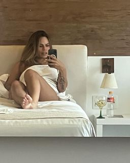 Natália Casassola feet photo 1