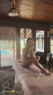 Natália Casassola feet photo 2
