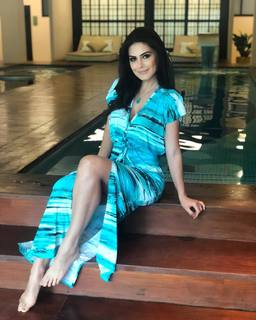 Natália Guimarães feet photo 5