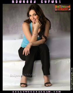 Nauheed Cyrusi feet photo 20