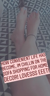 Nauheed Cyrusi feet photo 4