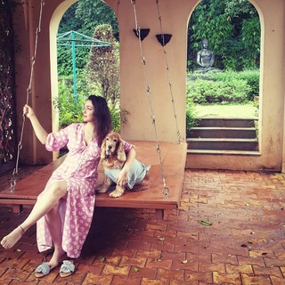 Nauheed Cyrusi feet photo 16