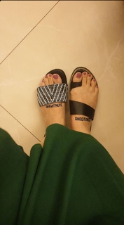 Nauheed Cyrusi feet photo 7