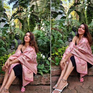 Nauheed Cyrusi feet photo 16
