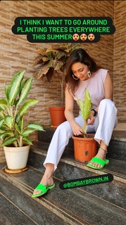 Nauheed Cyrusi feet photo 12