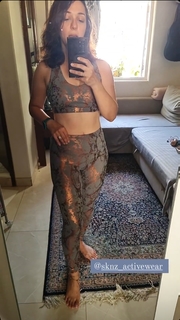 Nauheed Cyrusi feet photo 16
