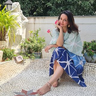Nauheed Cyrusi feet photo 13