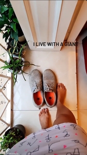 Nauheed Cyrusi feet photo 5