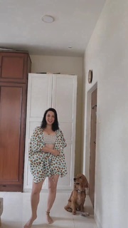 Nauheed Cyrusi feet photo 18