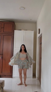 Nauheed Cyrusi feet photo 16