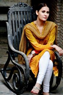 Nausheen Shah feet photo 1