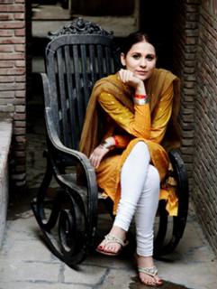 Nausheen Shah feet photo 20