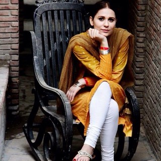 Nausheen Shah feet photo 14