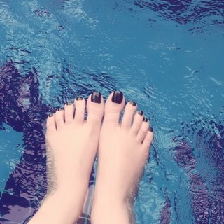 Nausheen Shah feet photo 2