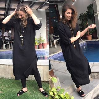 Nausheen Shah feet photo 12