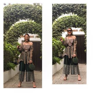 Nausheen Shah feet photo 1