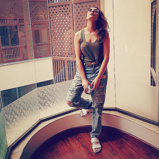 Nausheen Shah feet photo 18
