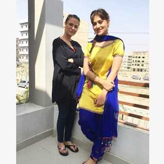 Nausheen Shah feet photo 17