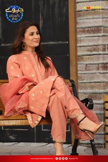 Nausheen Shah feet photo 4