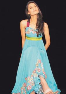 Nausheen Shah feet photo 4