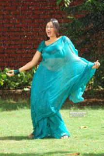 Navneet Kaur feet photo 15