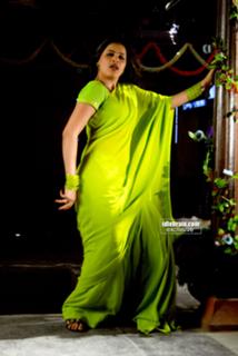 Navneet Kaur feet photo 13