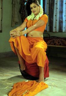 Navneet Kaur feet photo 12