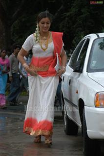 Navneet Kaur feet photo 8