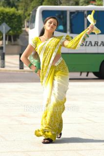 Navneet Kaur feet photo 18