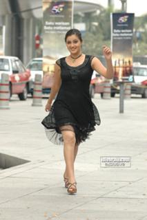 Navneet Kaur feet photo 9