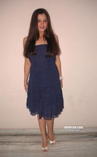 Navneet Kaur feet photo 17